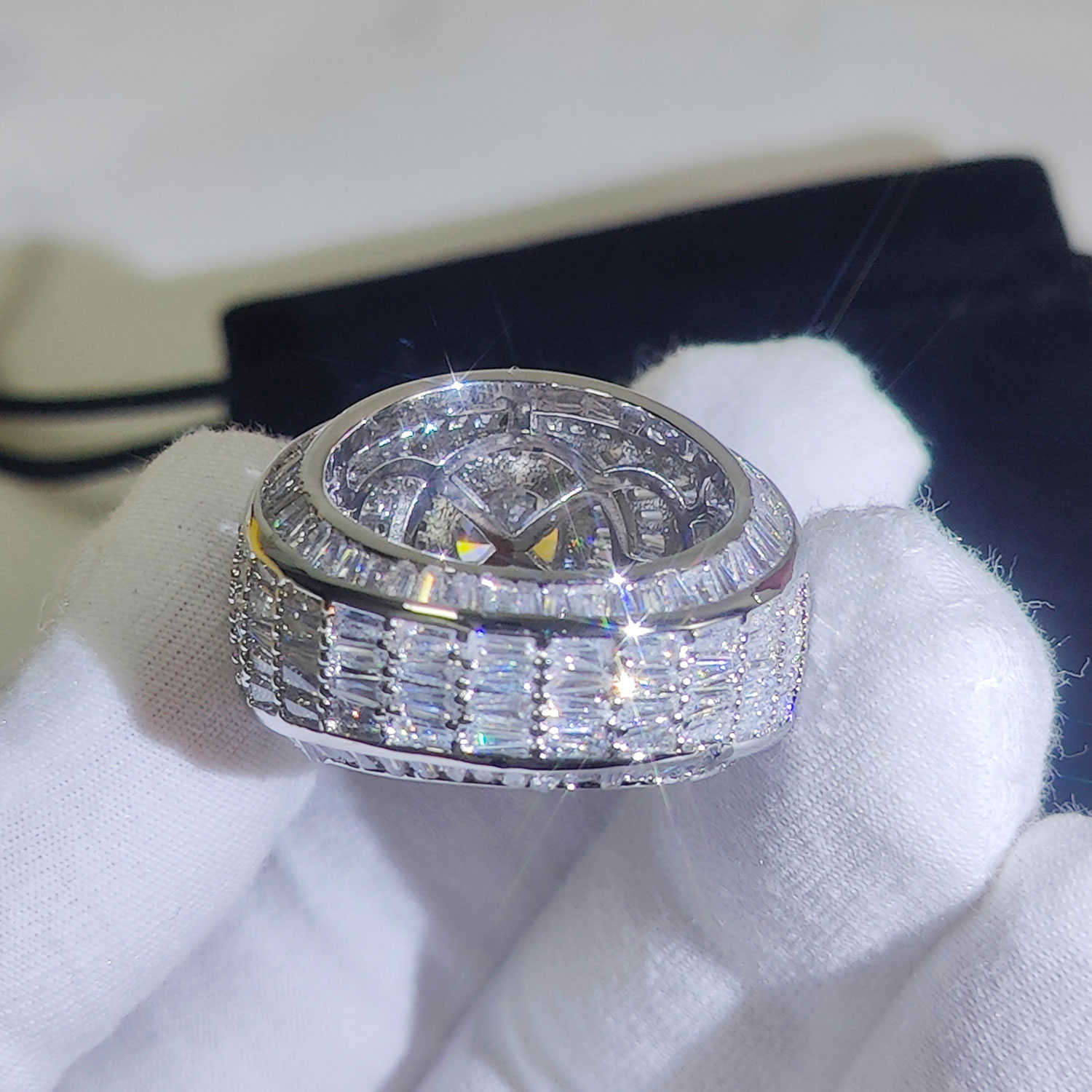 Street Fashion Rings - 男性と女性のための銀と18k金メッキのクラスターリング,大きな実験室のヒップホップスタイル,シミュレートされた大きなダイヤモンド,マイクロ舗装cz,ピンクのジュエリー