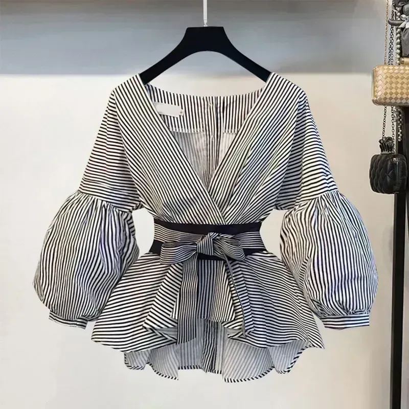 女性エレガントな V ネックストライプランタンスリーブボウベ - Street Fashion Korean のレビューと価格